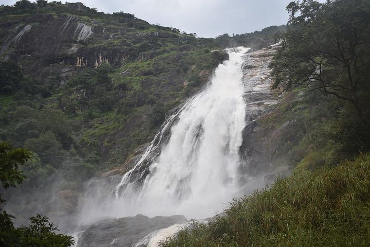 Farinsi Waterfall
