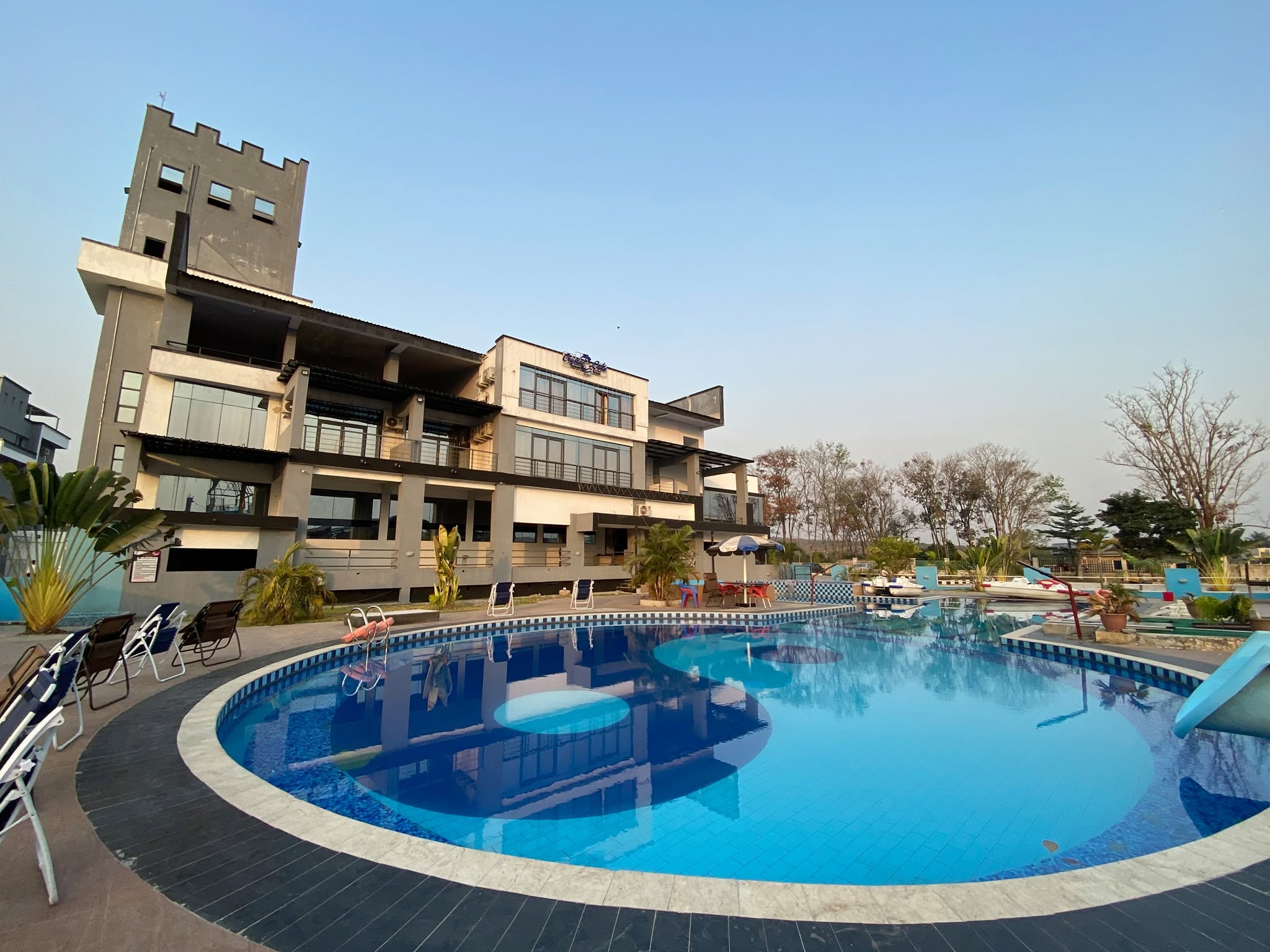 Oguta Holiday Complex